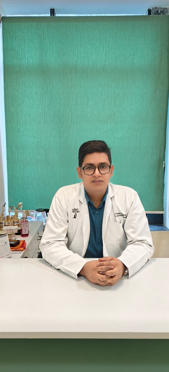 Dr. Umang Agrawal, Orthopaedic Surgeon in Lucknow